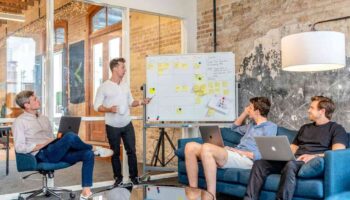 Pessoas em uma reunião de negócios